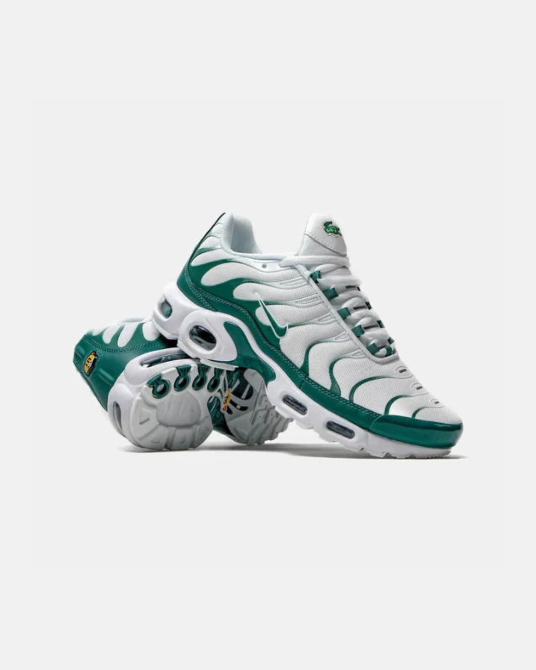 NIKE Air Max Plus X Lacoste