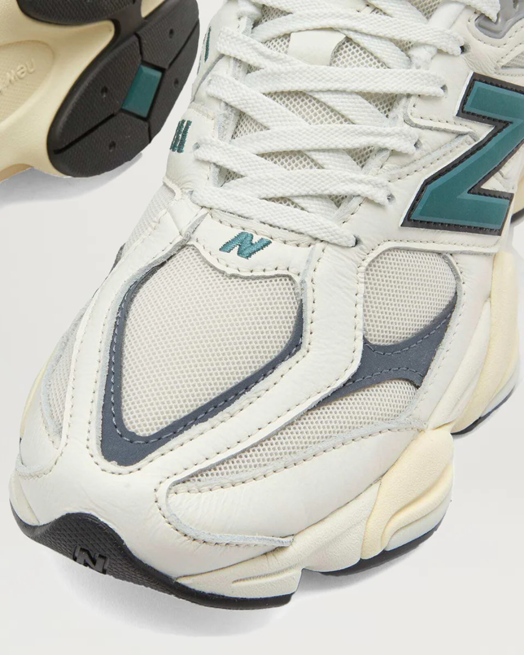 NEW BALANCE 9060 Ženske patike